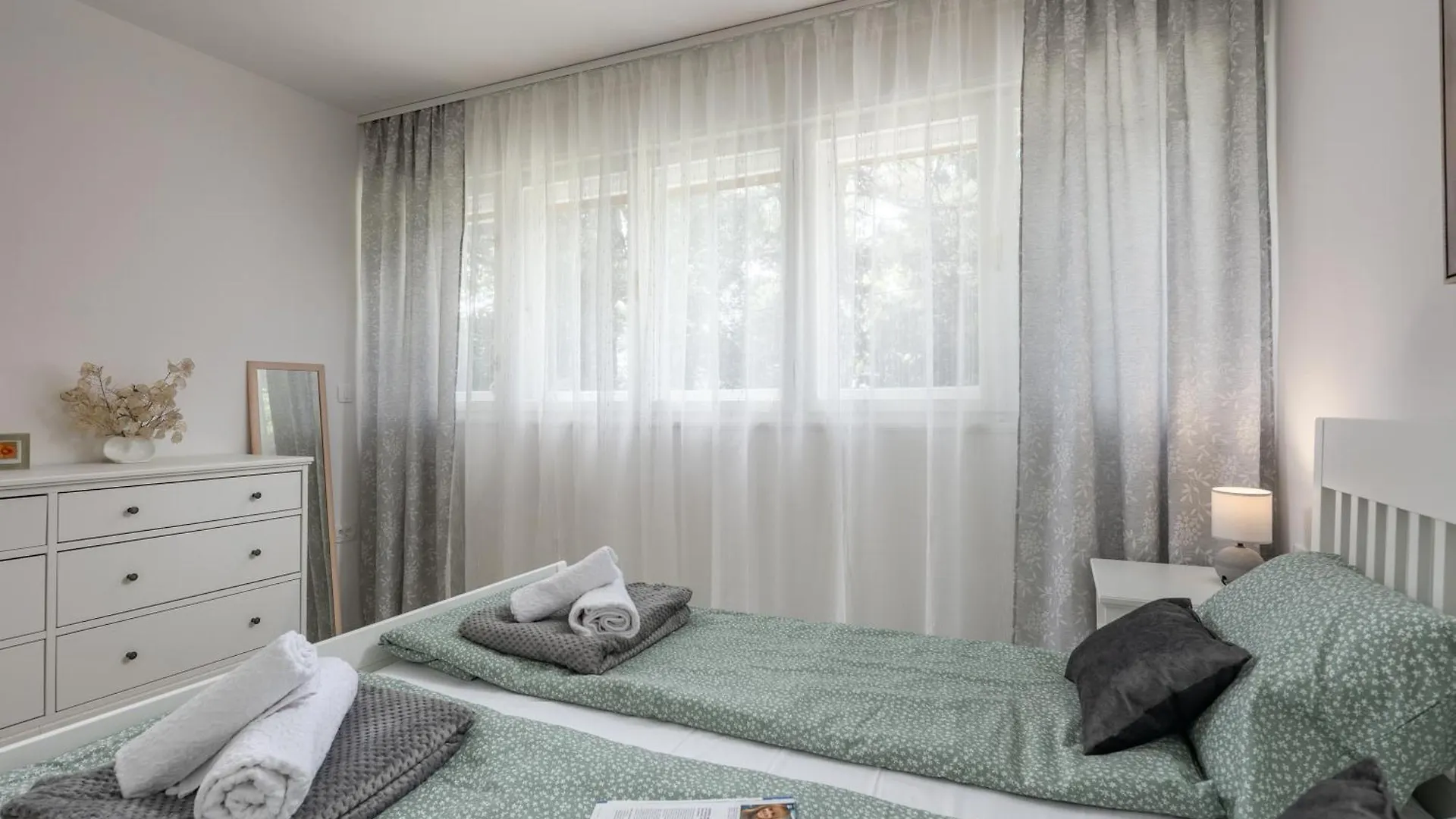 City Apartment Nurli Near Beach - Happy Rentals Rijeka